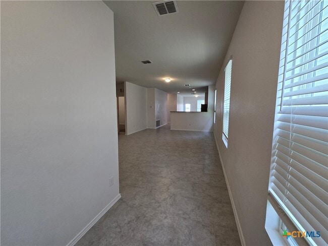 Building Photo - 334 Mistflower