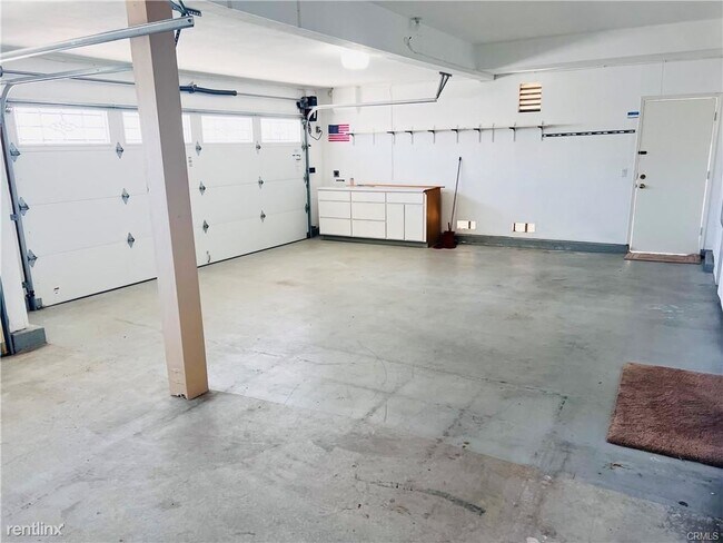 Building Photo - 3 br, 2.5 bath House - 17 Pastora