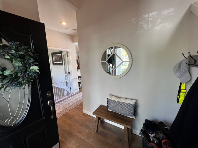 Foto del edificio - 3 Bedroom DuPont Home for Rent with A/C