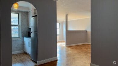 Building Photo - 201 St Pauls Ave