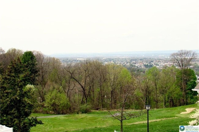 Building Photo - 929 Eden Terrace