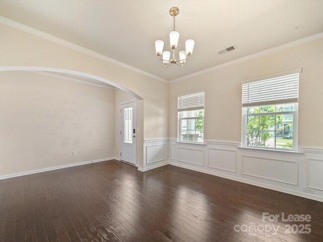 Foto del edificio - 1067 Winnett Dr