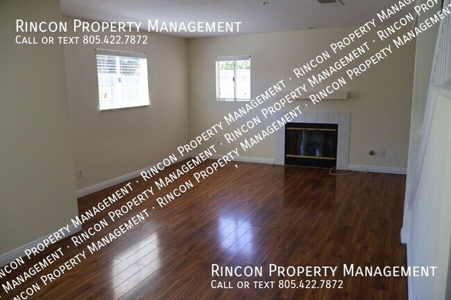 Foto del edificio - 225 Cinnamon Oak Ave