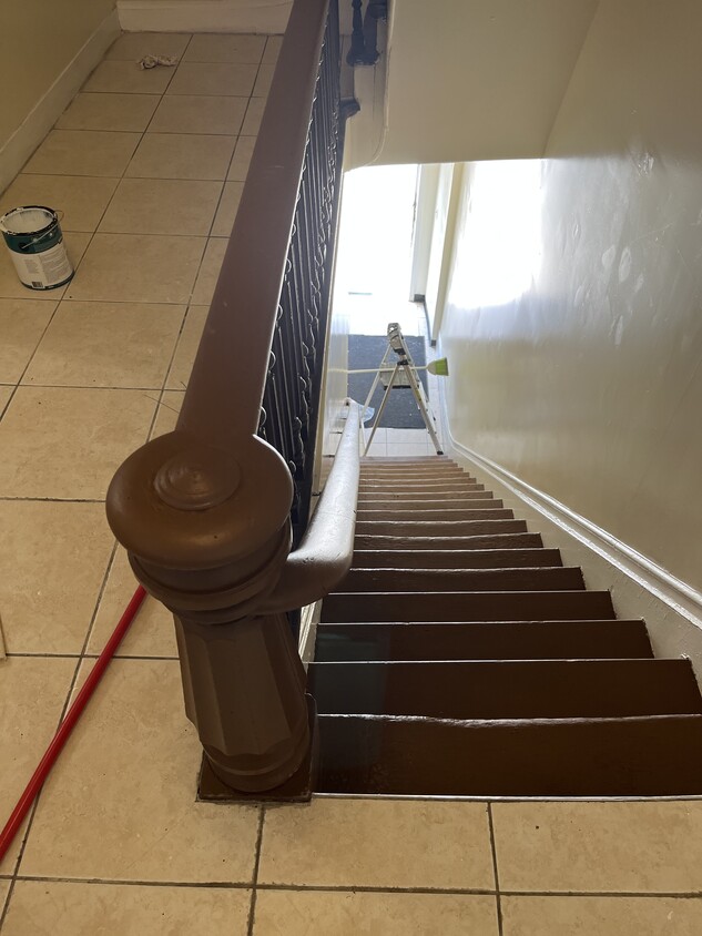 Stairs trough second and third floor - 1215 Broadway