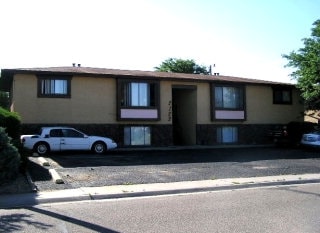 Building Photo - 2122 Mohawk Rd