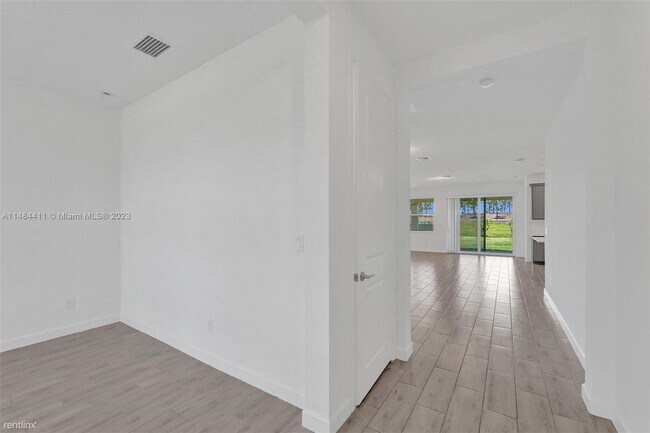 Foto del edificio - 3 br, 2.5 bath House - 1273 Wandering Will...
