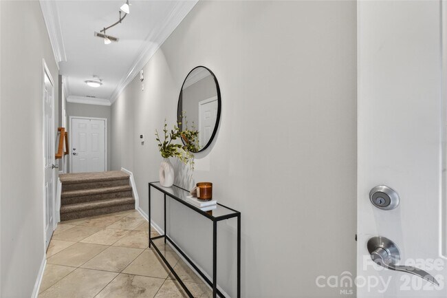 Building Photo - 1508 Walnut View Dr