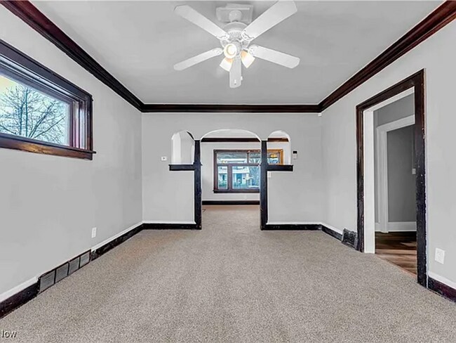 Foto del edificio - Bright and Spacious 3-Bedroom Home for Rent