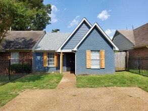 Building Photo - 4582 Summer Creek N