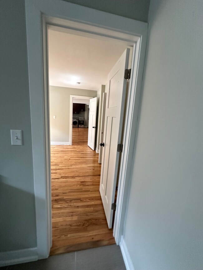 Foto del edificio - 910 W George St