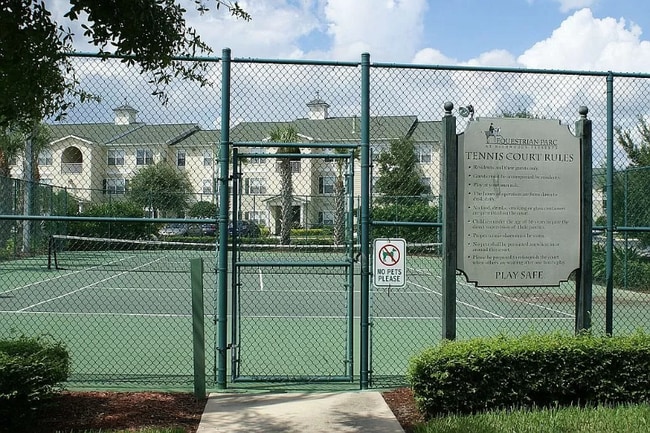 Building Photo - 18547 Bridle Club Dr