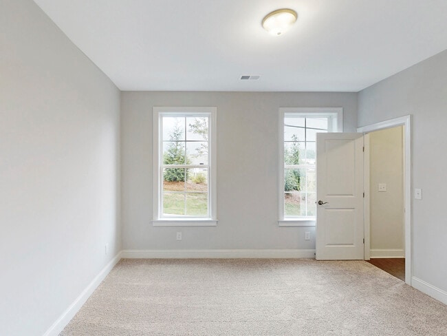 Building Photo - 3070 Poppy Ln