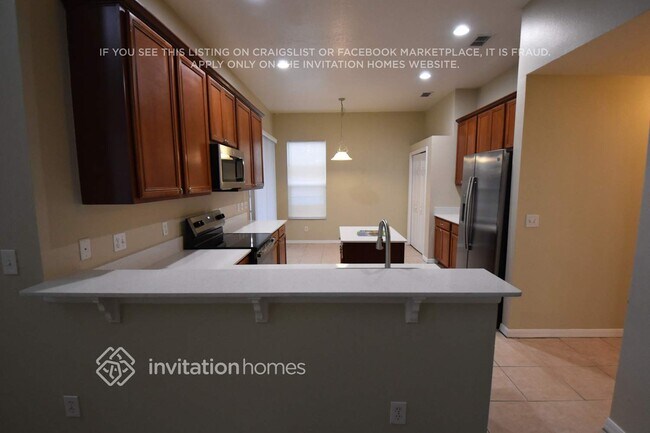 Foto del edificio - 150 Summit Ash Way