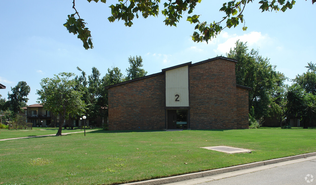 Building Photo - Sheridan Terrace