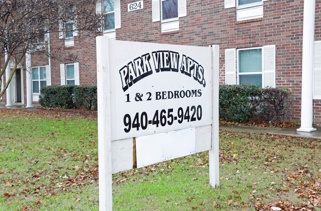 Building Photo - Park View Apartments