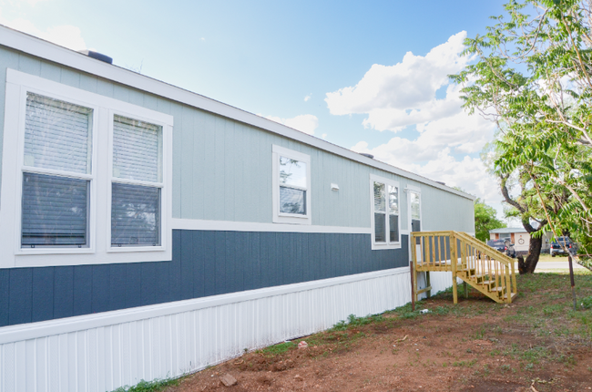 Building Photo - 117 Trailway Dr