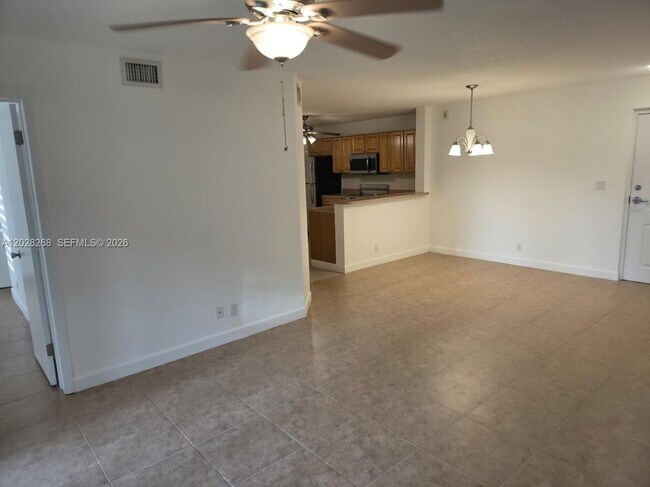Foto del edificio - 10115 W Sunrise Blvd