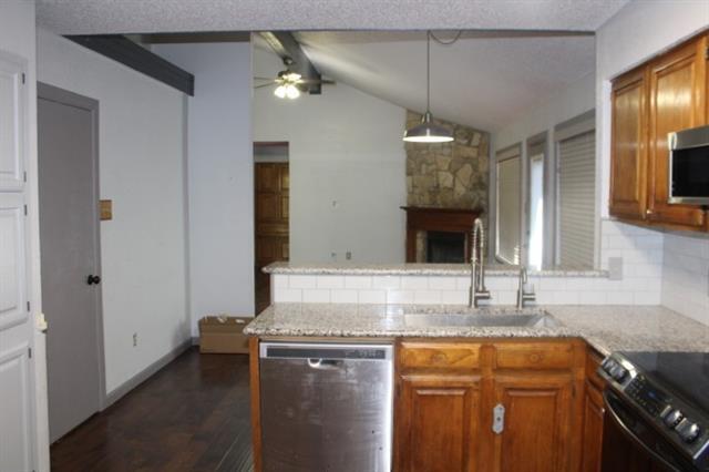 Foto del edificio - 915 W Lovers Ln