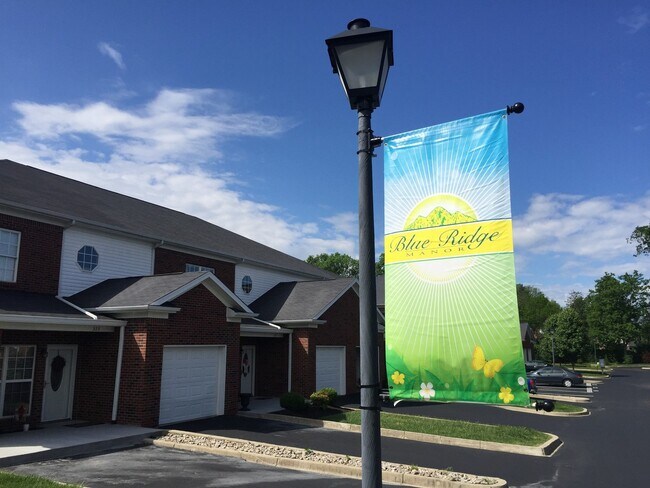 Foto del edificio - 301 S Dorsey Ln