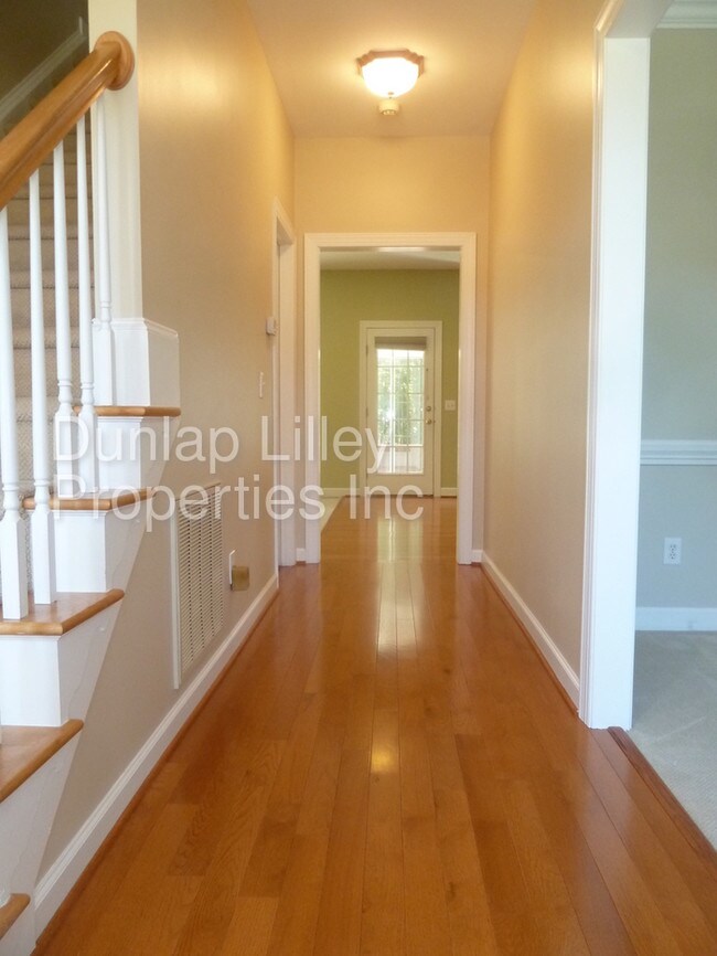 Building Photo - 301 Perry Creek Dr
