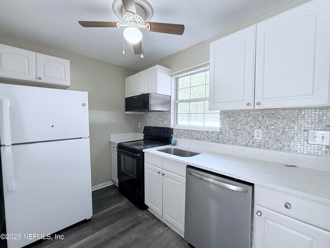 Building Photo - 4420 Carter Rd