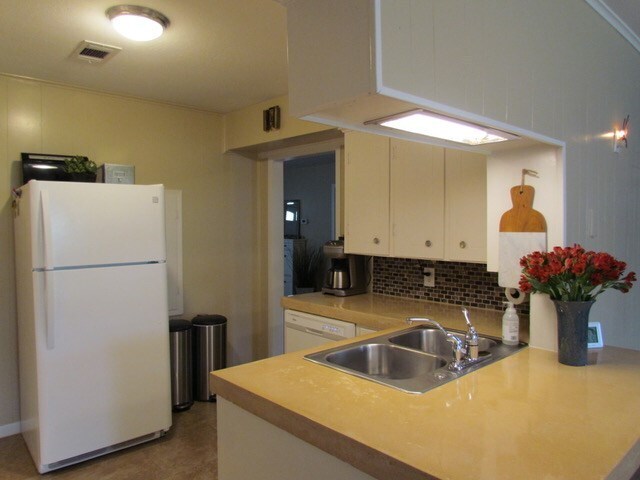 Foto del edificio - 1709 Gardenia Dr