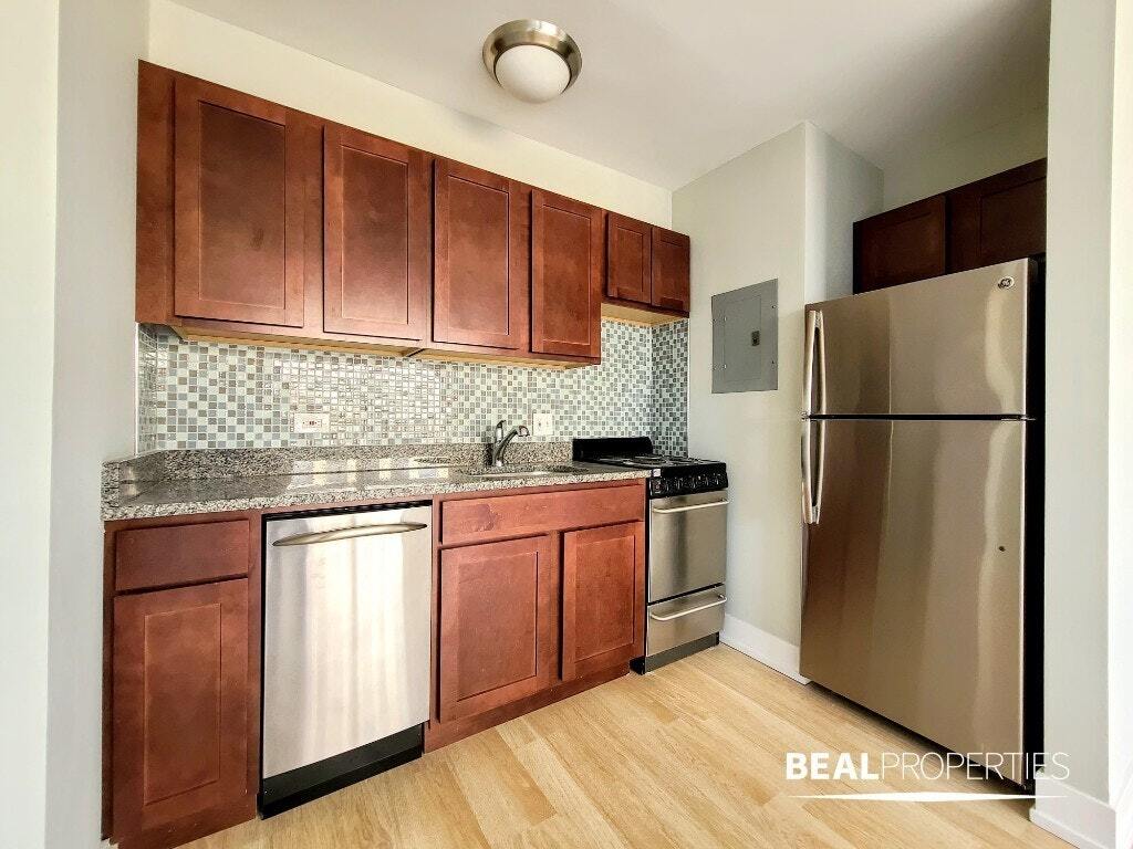 Photo - 443 West Wellington Avenue, Unit A