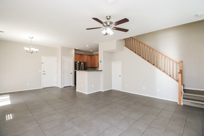 Foto del edificio - 5807 E Grove Ave