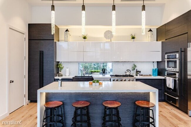 Foto del edificio - 4 br, 4.5 bath House - 2510 Hopkins Street