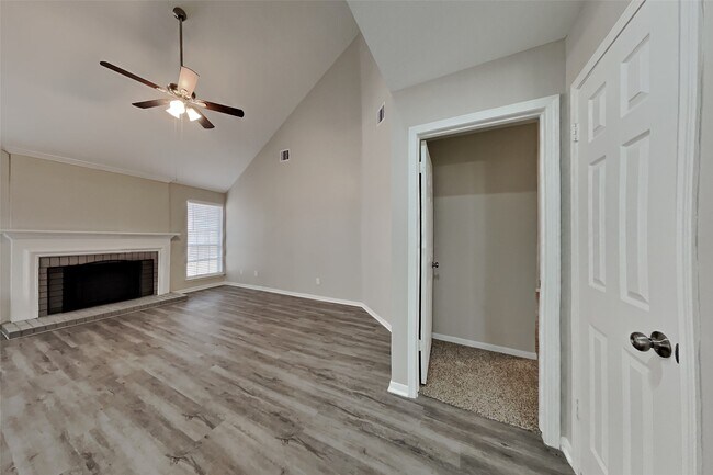 Building Photo - 17227 S Bristle Pine Dr