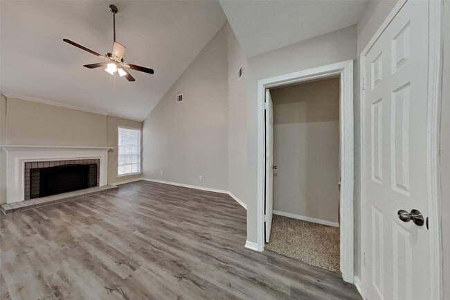 Foto del edificio - 17227 S Bristle Pine Dr