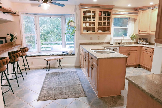 Building Photo - 26 Old Sturbridge Rd