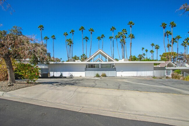 Foto del edificio - Mid-Century in Rancho Mirage!