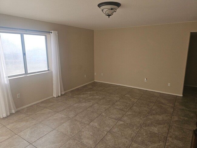 Foto del edificio - Spacious 4 bd room 3-bth home in gilbert