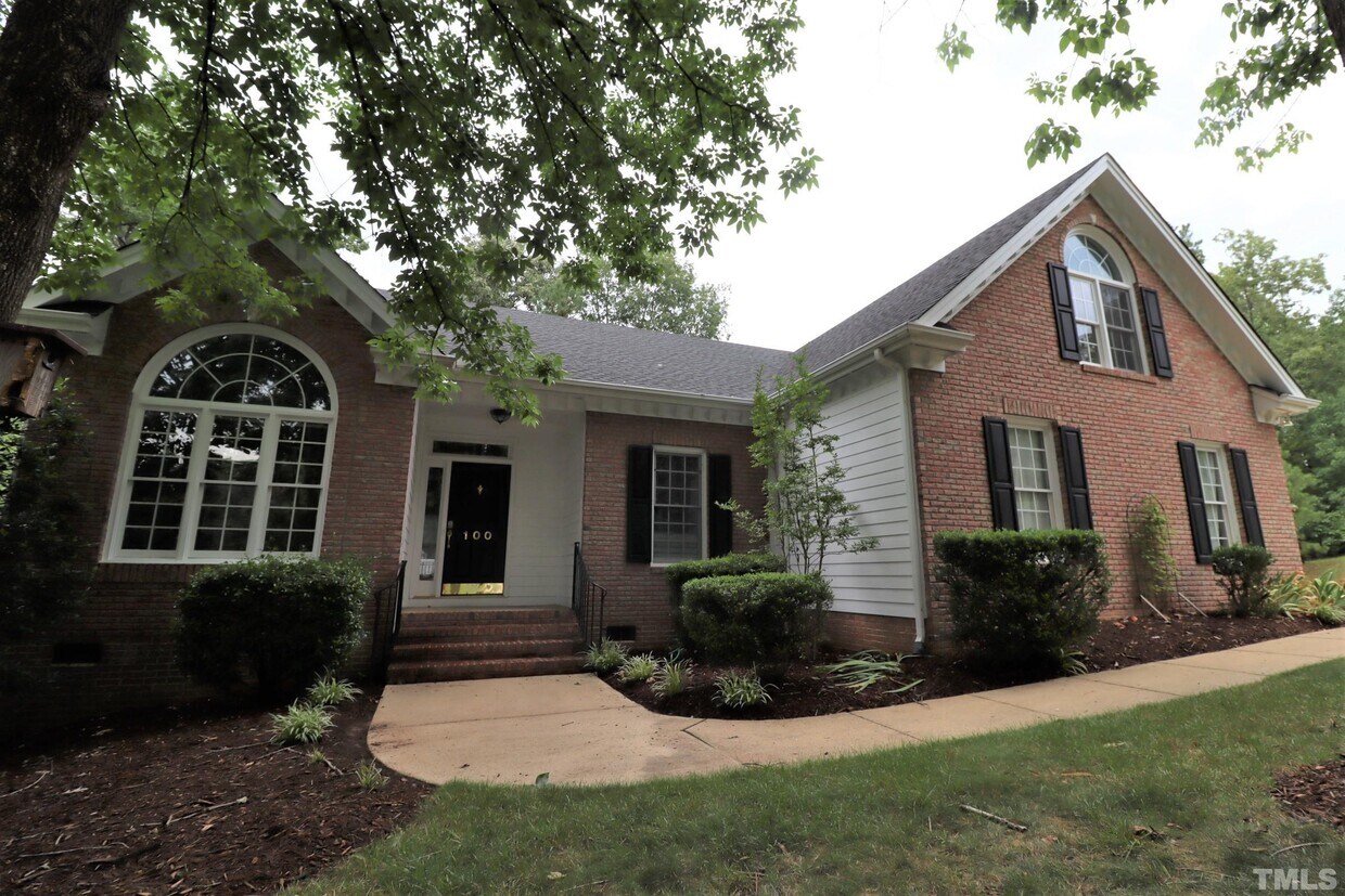 Foto principal - 100 Pebble Ridge Farms Ct