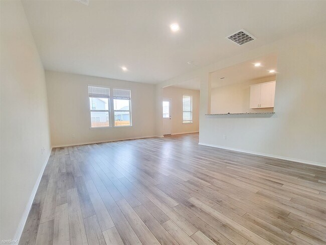 Foto del edificio - 4 br, 3 bath House - 165 Katie Elder Dr