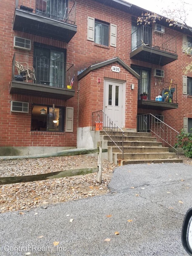 Primary Photo - 1495 Bodwell Rd