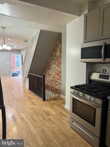 Primary Photo - 3104 Hurley St