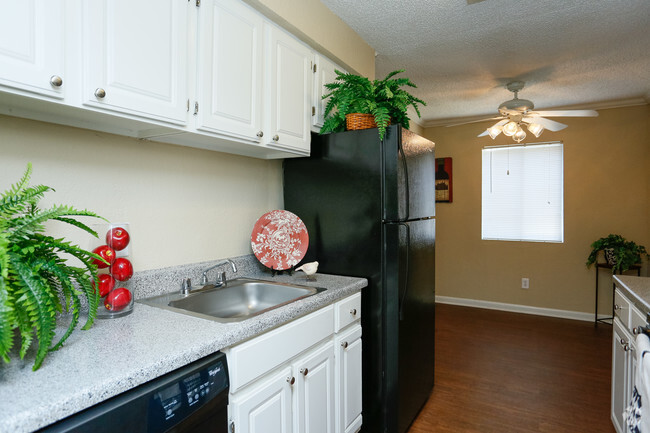 Interior Photo - Arbor Gate Apartment Homes