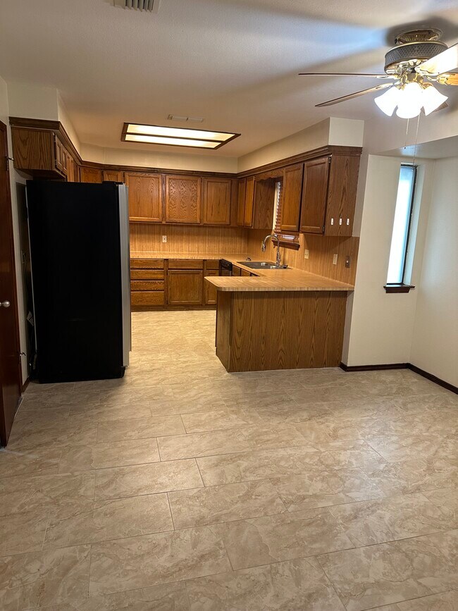 2821 Swiss Pine Ct, Harlingen, TX 78550 House Rental in Harlingen, TX