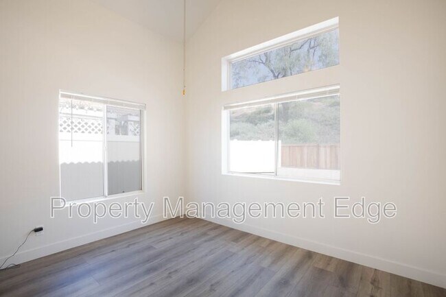 Building Photo - 24078 Whistling Swan Rd