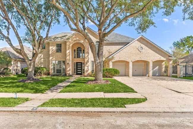 Foto del edificio - 14910 Lake Woodbridge Ct