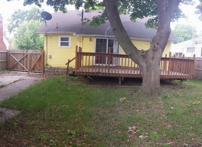 Building Photo - 3 br, 1 bath House - 730 Frank St