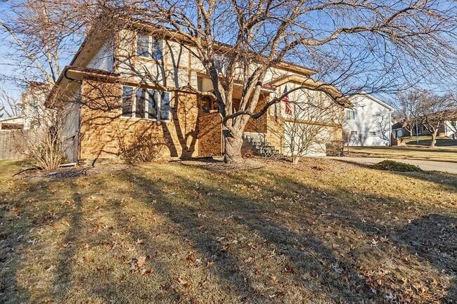 Foto del edificio - Spacious Harvey Oaks 4-bedroom home with c...