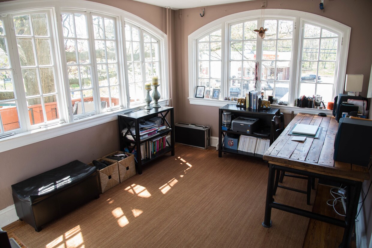 1 S Sycamore St, Newtown, PA 18940 Apartments in Newtown, PA