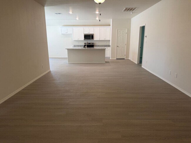 Foto del edificio - 1336 Loess St