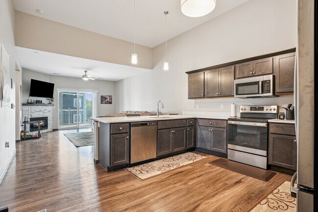 Foto del edificio - 2869 Spring Rose Cir
