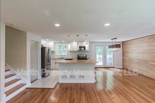 Photo - 12 Joyce Rd House