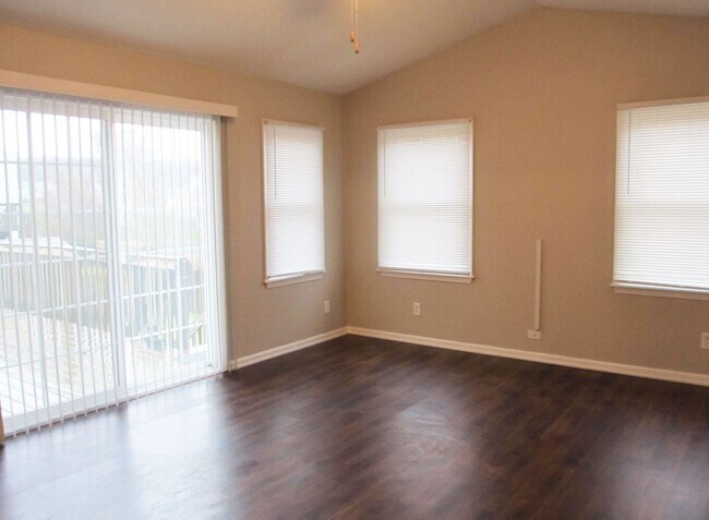 Foto del edificio - Beautiful 4 bedroom, 3.5 Bath Home