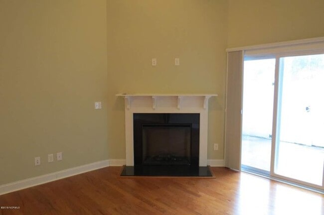 Photo - 1805 Fox Den Way Townhome